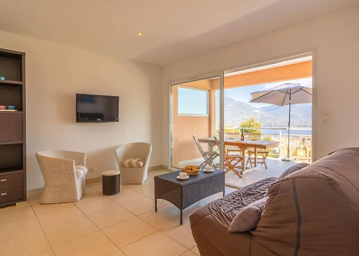 度假居 Monte Barbatu 普罗普里亚诺